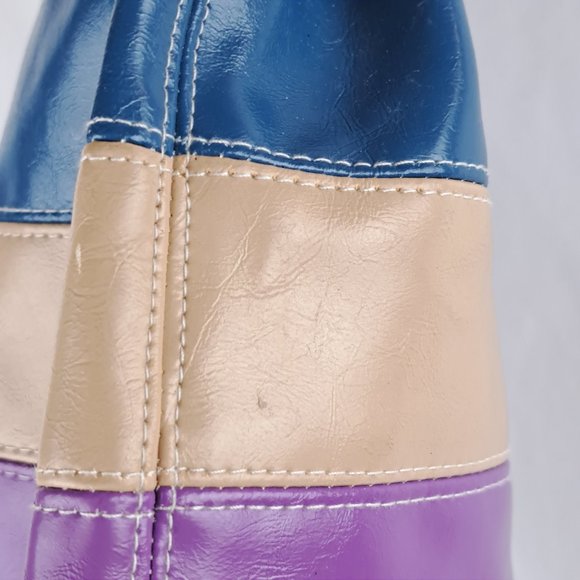 Disney tote beach bucket style bag. - Picture 14 of 16